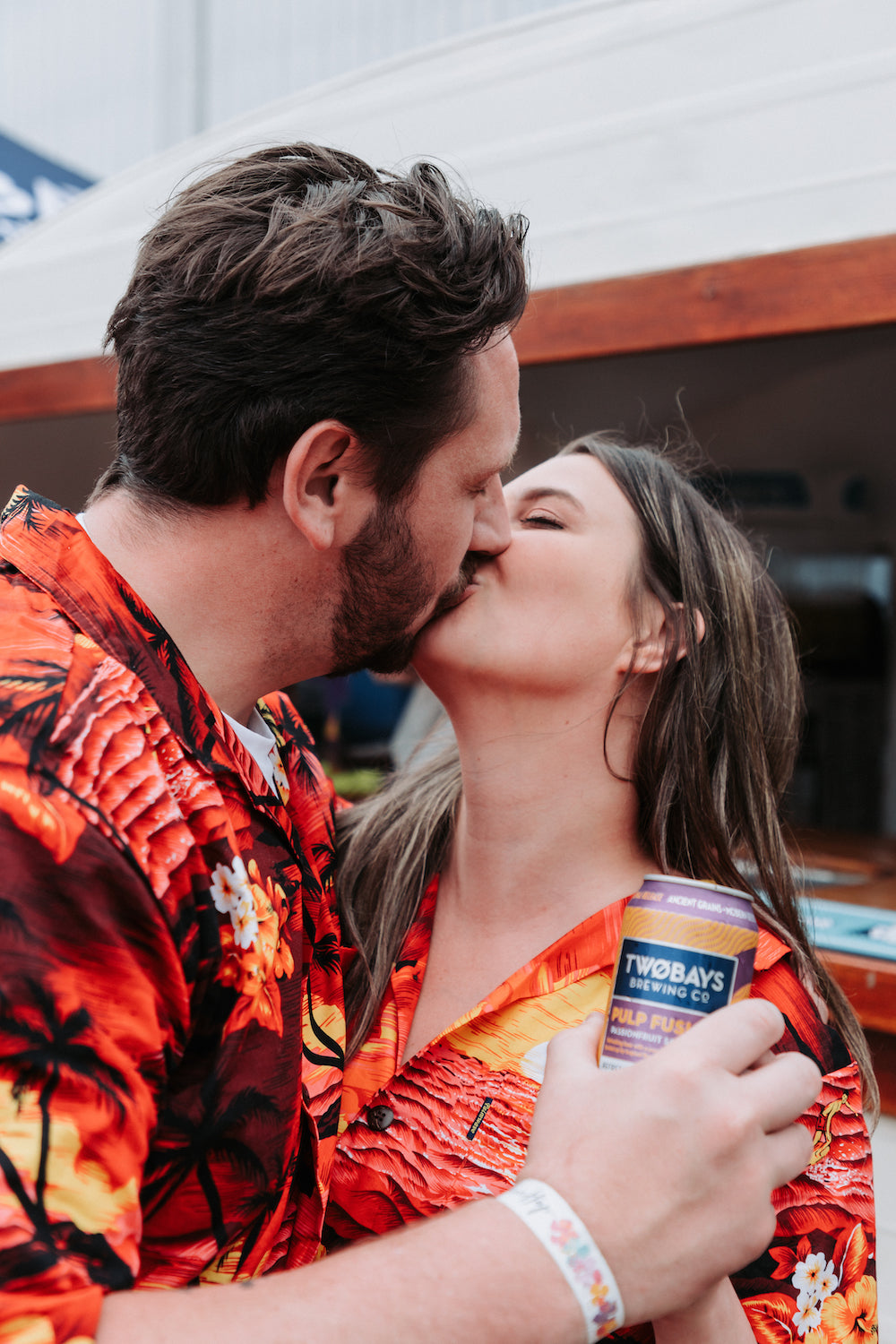 Can gluten be transferred through kissing?